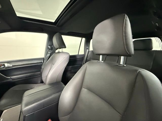 Used 2023 Lexus GX 460 Premium w/ Premium Package image 8