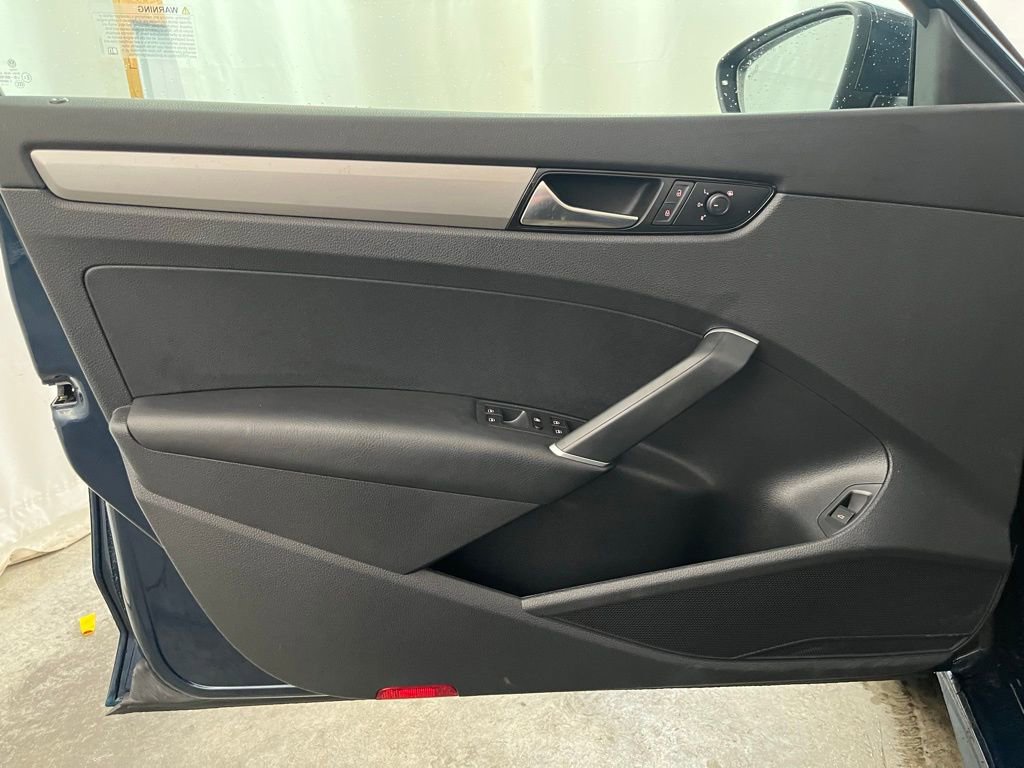 Certified 2021 Volkswagen Passat 2.0T S image 10