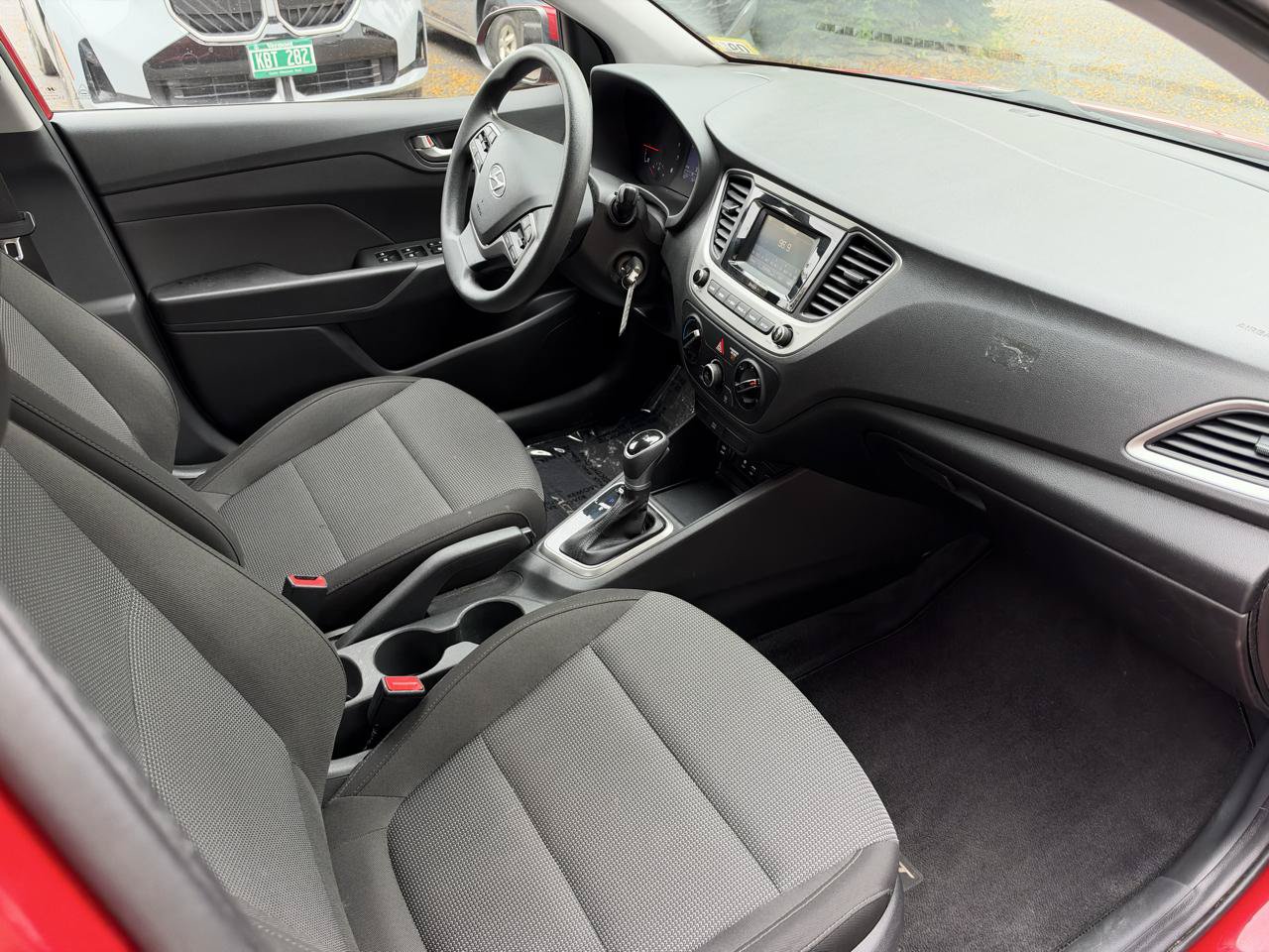 Used 2020 Hyundai Accent SE FWD image 14