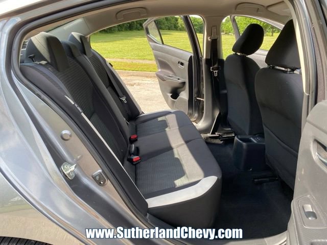 Used 2021 Nissan Versa SV FWD image 31