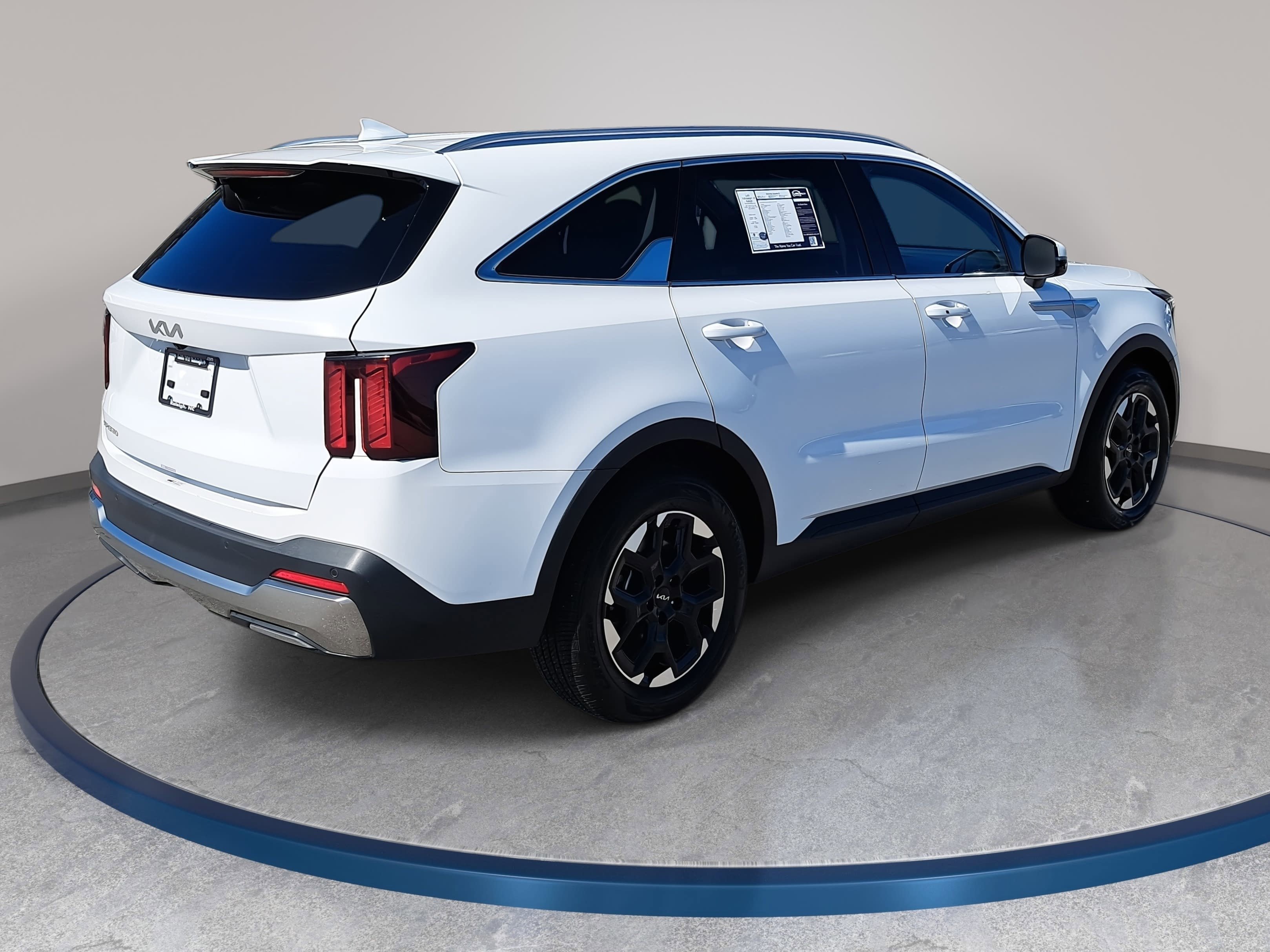 Used 2024 Kia Sorento S FWD image 5
