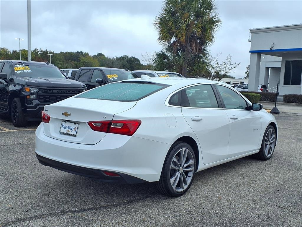 Used 2023 Chevrolet Malibu LT image 2