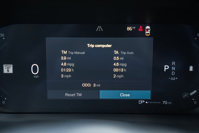 New 2026 Volvo XC60 B5 Plus w/ Protection Package Premier image 37