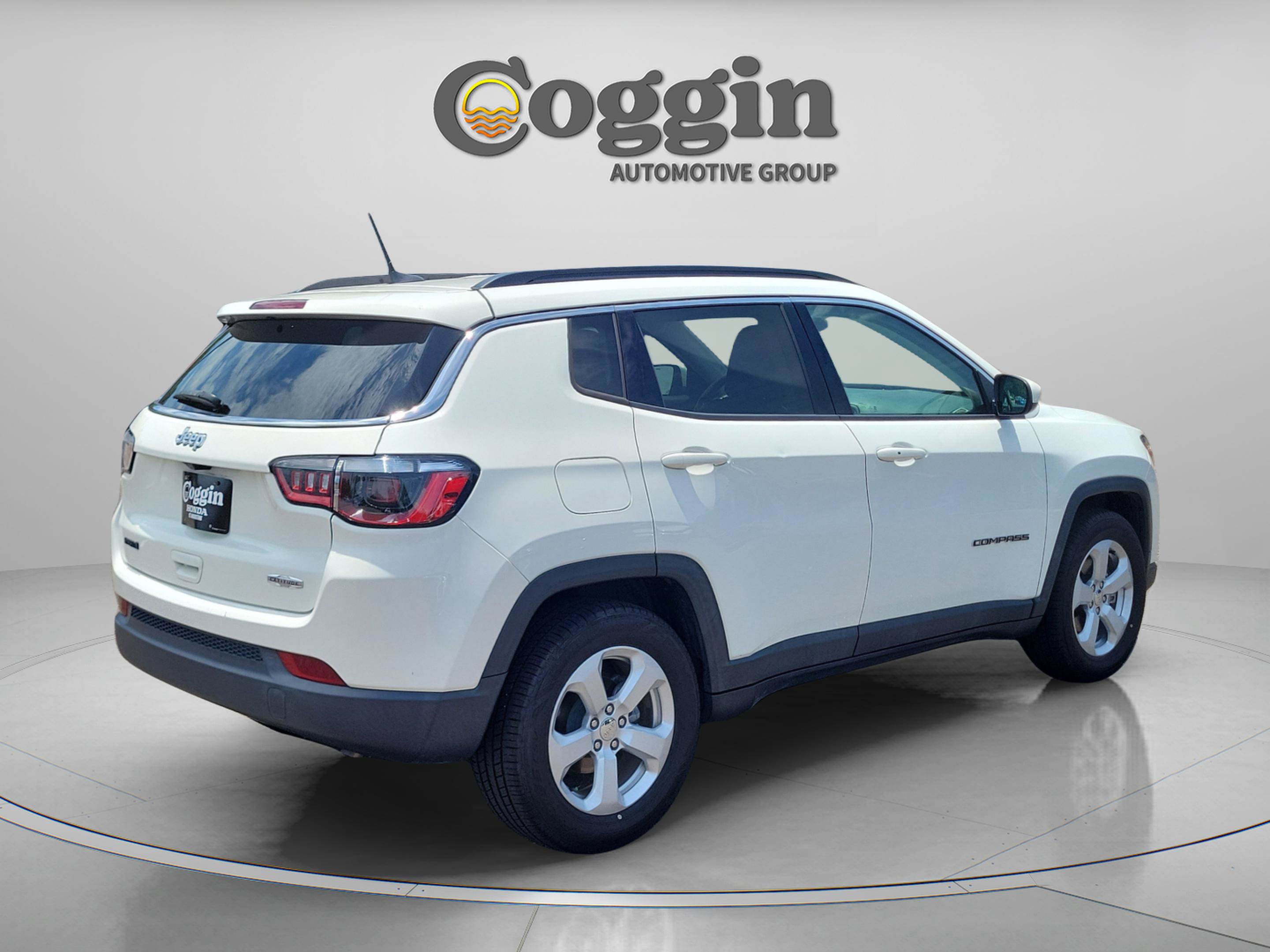 Used 2021 Jeep Compass Latitude FWD image 5