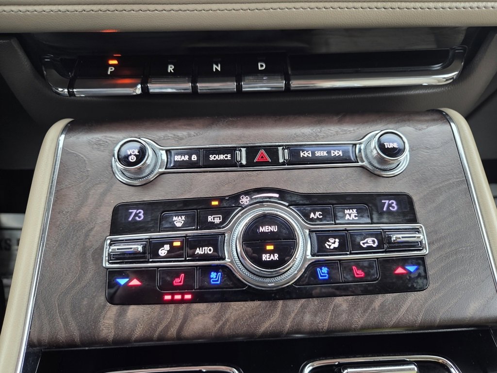 Used 2020 Lincoln Aviator Reserve w/ Equipment Group 201A image 17