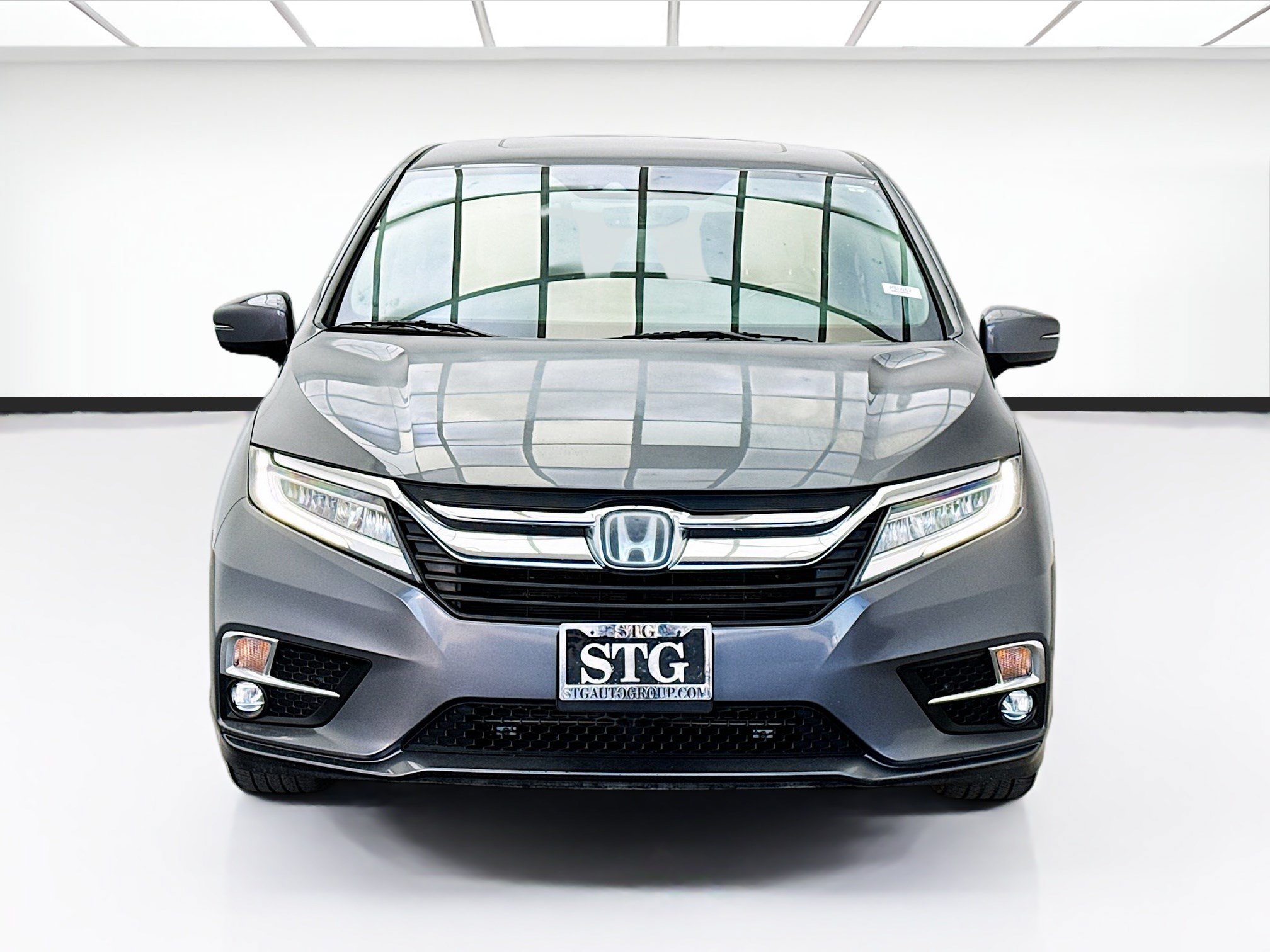 Used 2019 Honda Odyssey Elite image 2