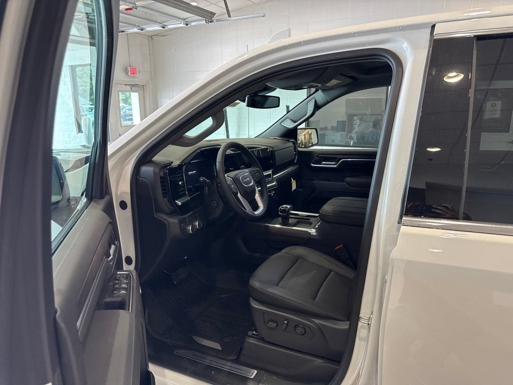 New 2026 GMC Sierra 1500 SLT AWD/4WD image 24