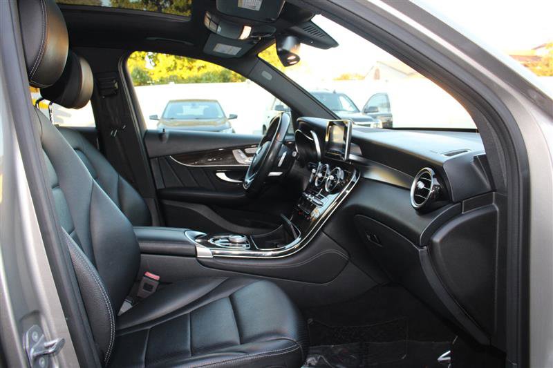 Used 2019 Mercedes-Benz GLC 300 GLC 300 image 13