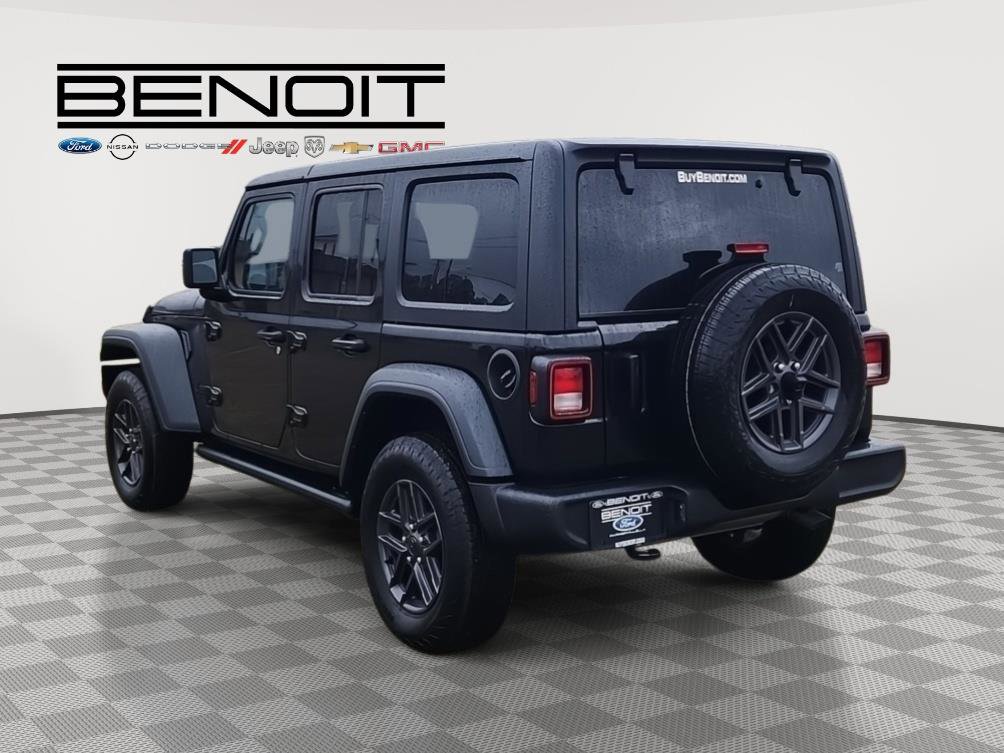 Used 2024 Jeep Wrangler Sport S image 7