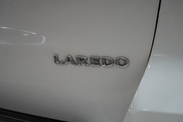 Used 2022 Jeep Grand Cherokee Laredo X image 12