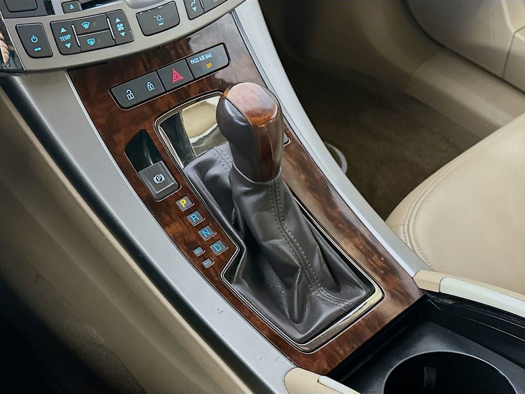 Used 2011 Buick LaCrosse CXL FWD image 16