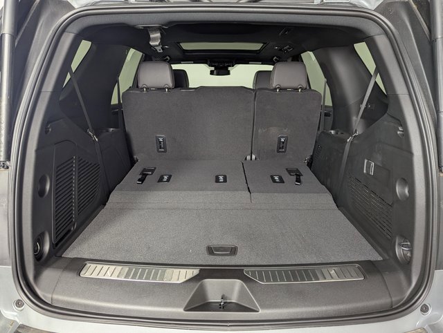 Used 2025 Chevrolet Tahoe RST image 23