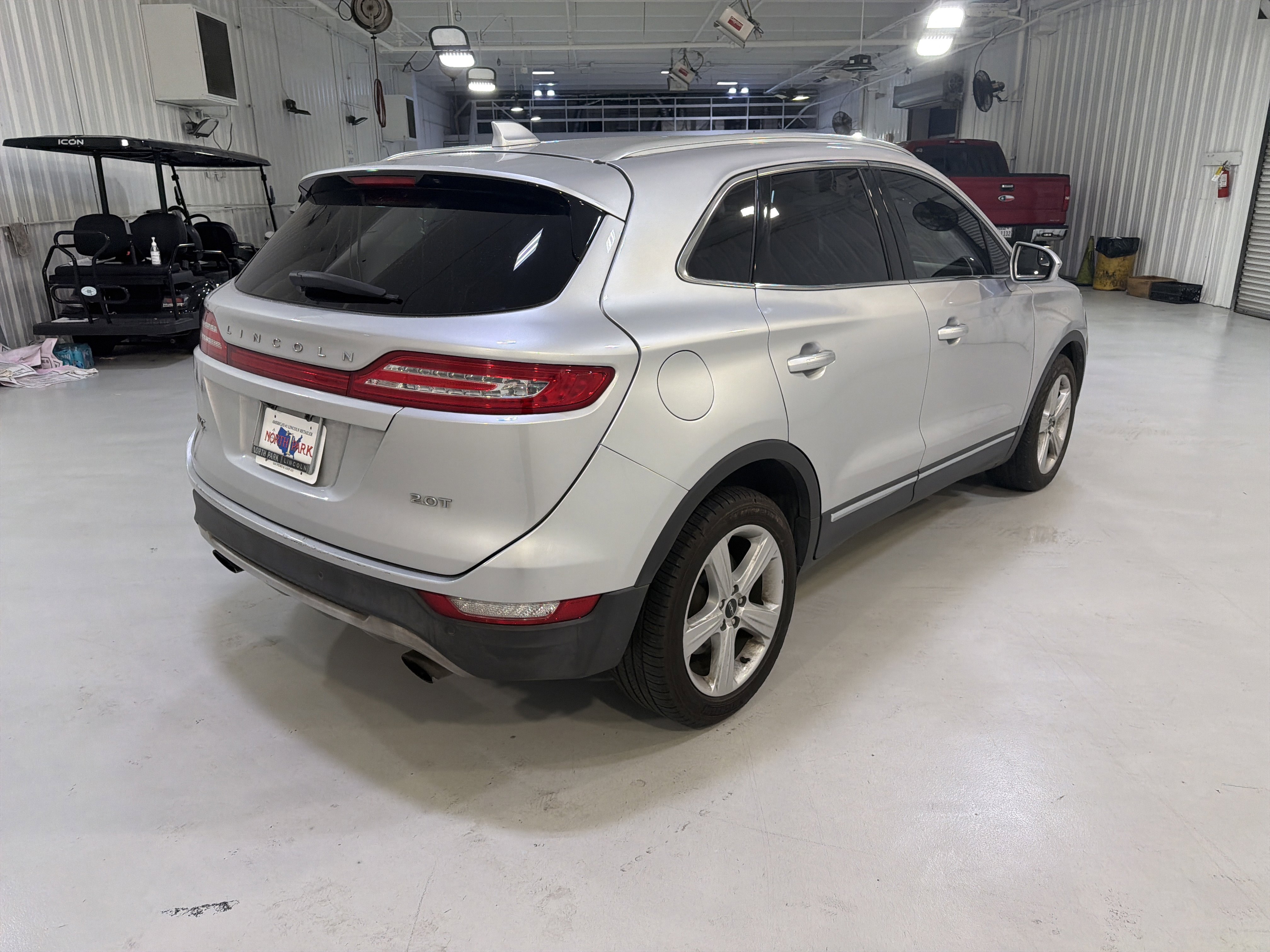 Used 2017 Lincoln MKC Premiere FWD image 5