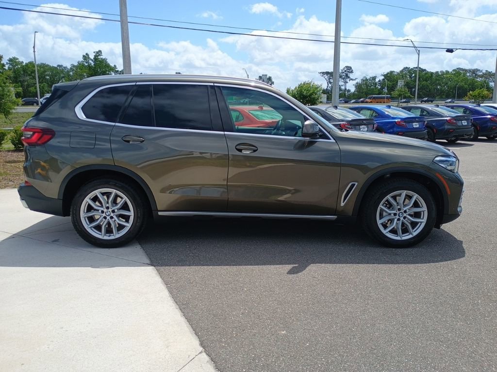 Used 2021 BMW X5 sDrive40i w/ Premium Package RWD image 4