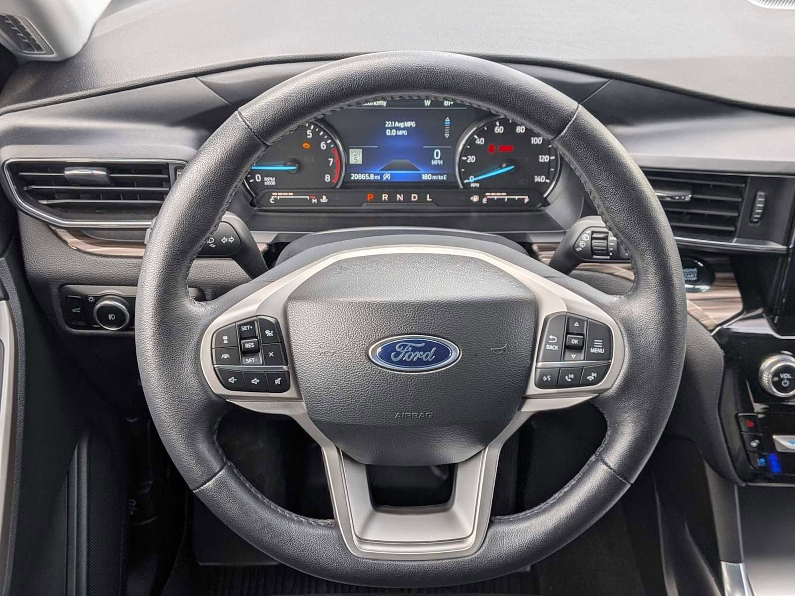 Used 2024 Ford Explorer Limited w/ Limited Technology Package AWD/4WD image 21