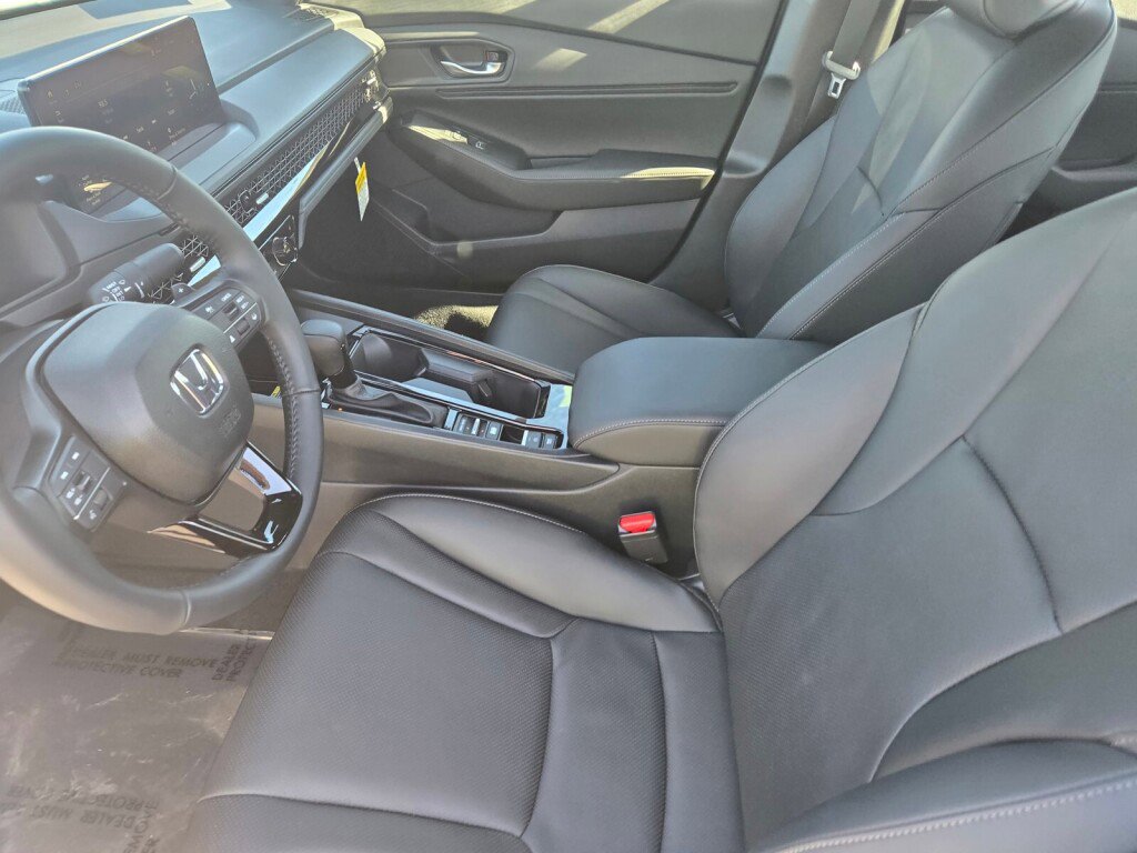 Used 2025 Honda Accord Sport image 20