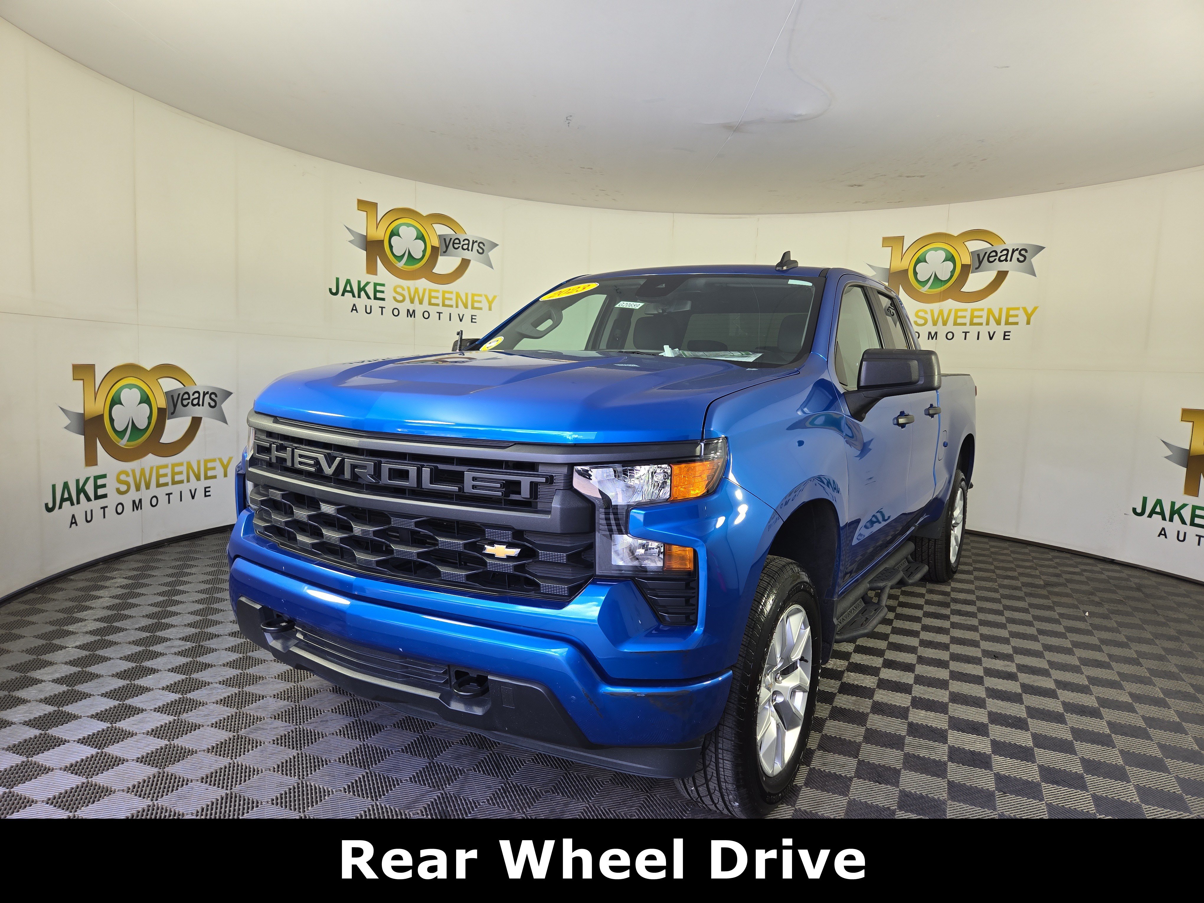 Certified 2023 Chevrolet Silverado 1500 Custom RWD image 3