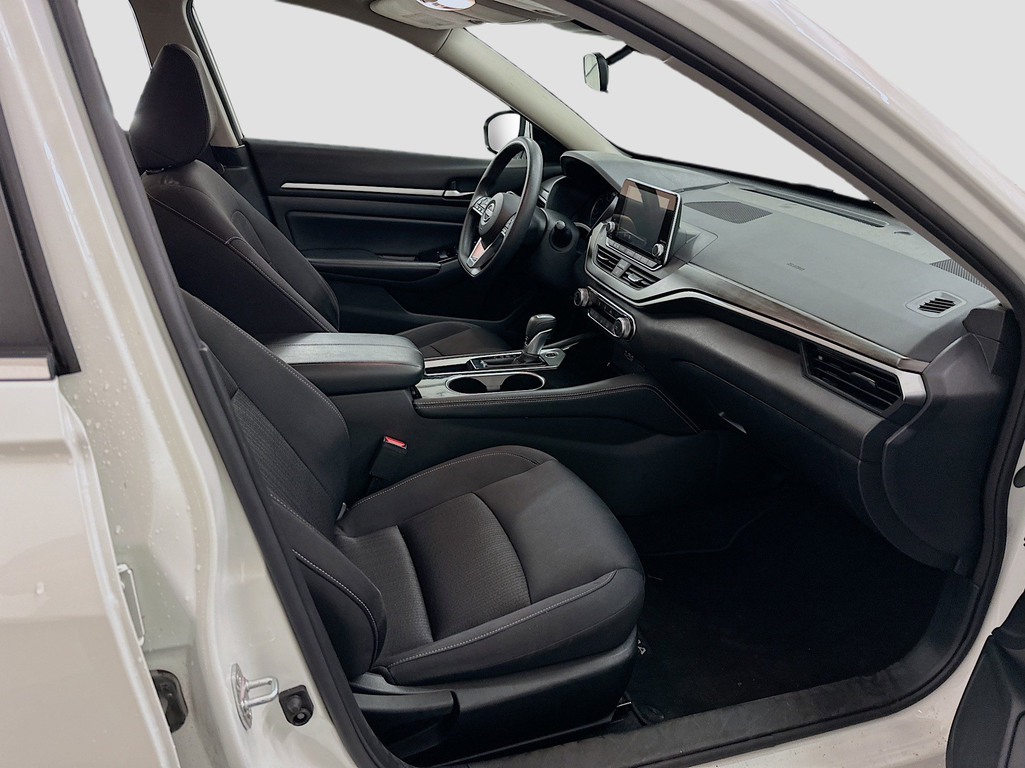 Used 2023 Nissan Altima 2.5 SV image 31