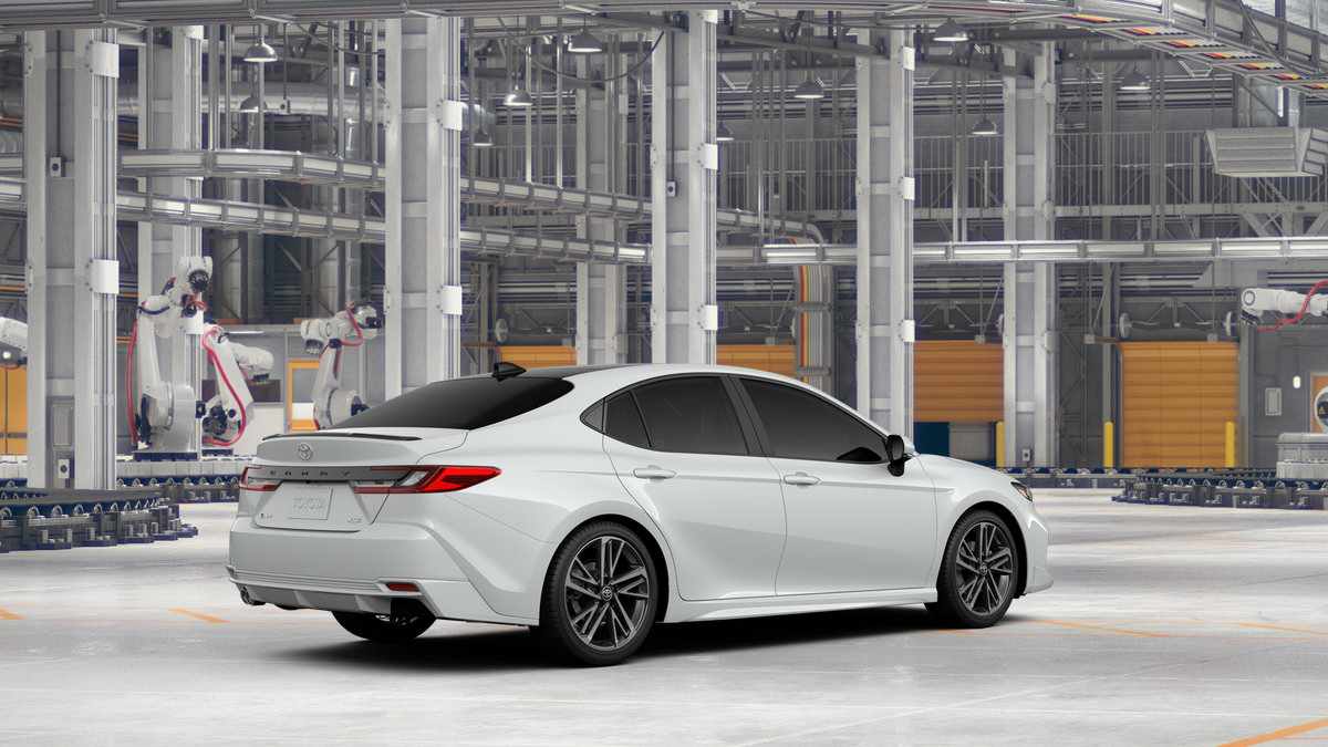 New 2026 Toyota Camry Hybrid FWD image 10