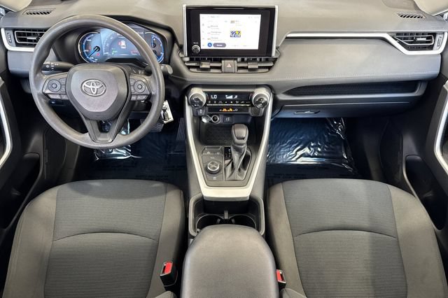Used 2023 Toyota RAV4 LE AWD/4WD image 15