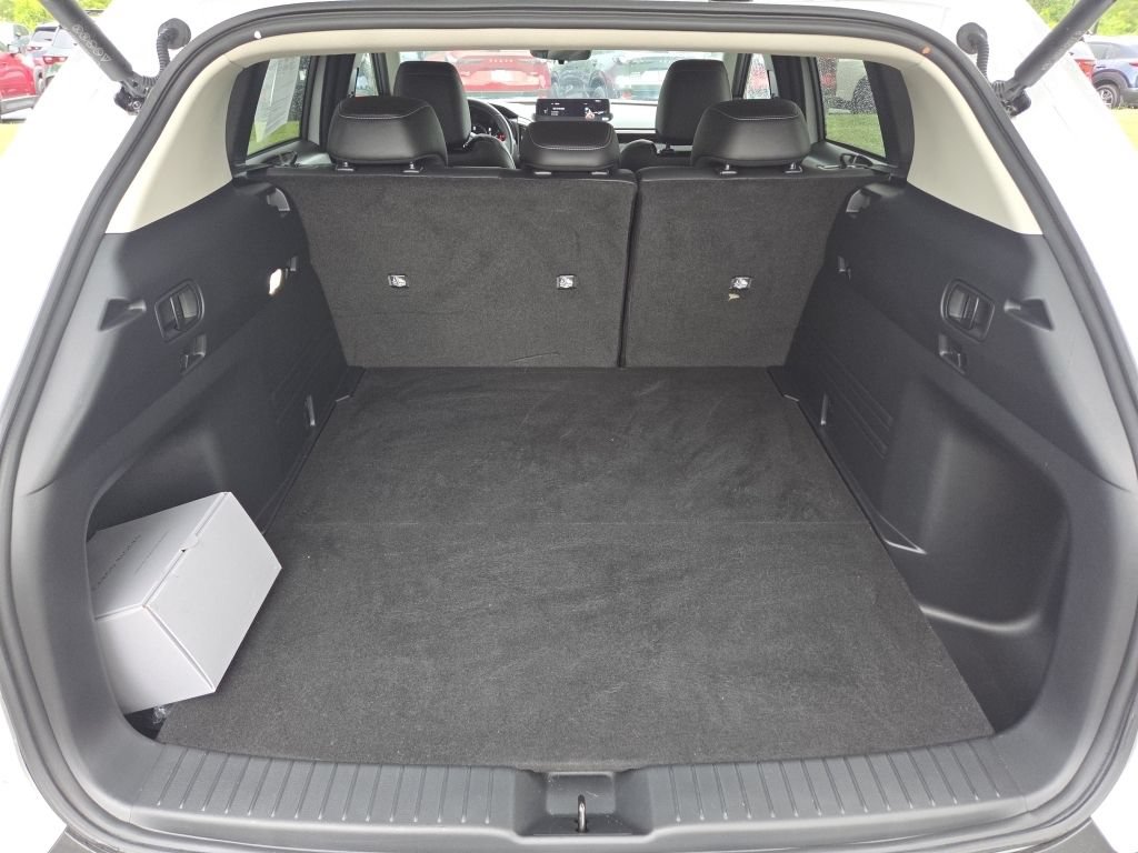 Used 2025 MAZDA CX-50 AWD 2.5 S w/ Cargo Package image 19
