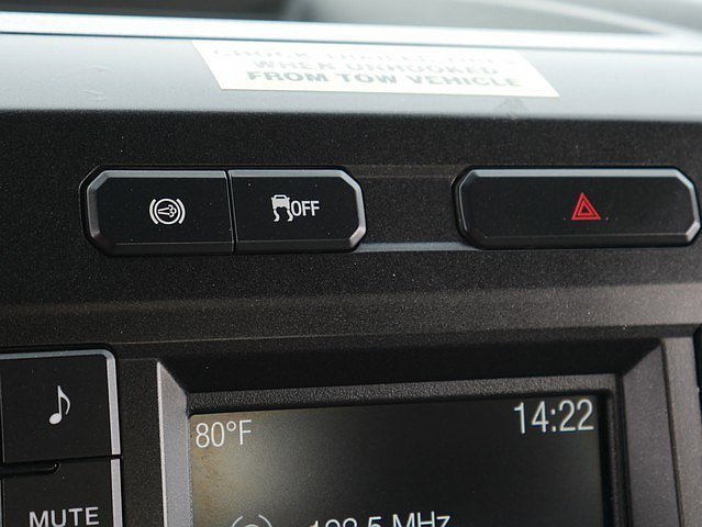 Used 2017 Ford F550 4x4 Crew Cab Super Duty image 34