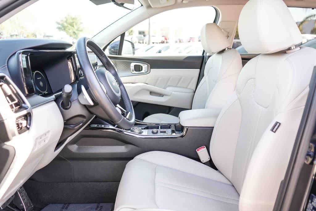 Certified 2024 Kia Sorento SX Prestige AWD/4WD image 17