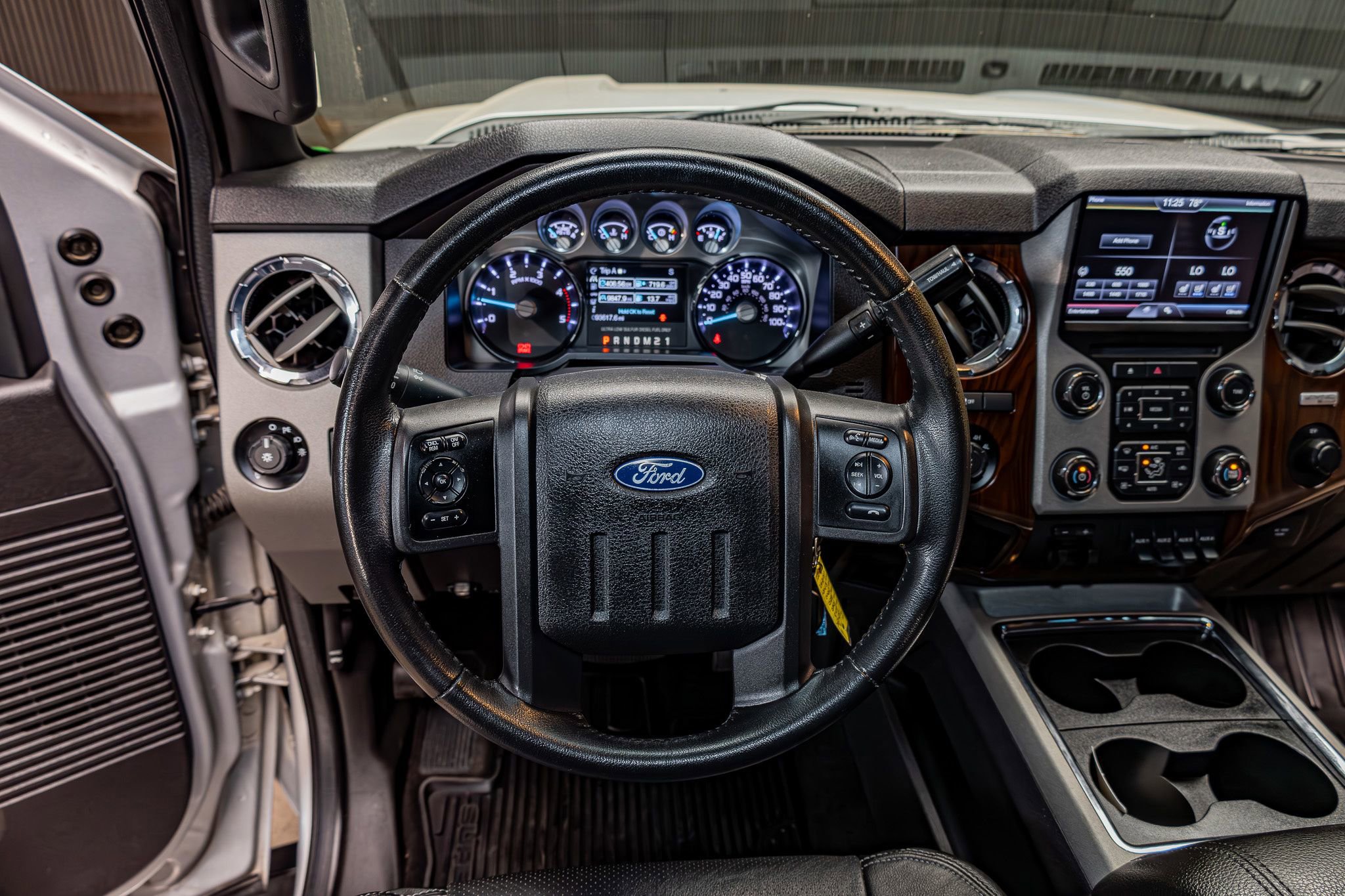 Used 2013 Ford F250 Lariat w/ Chrome Pkg image 15