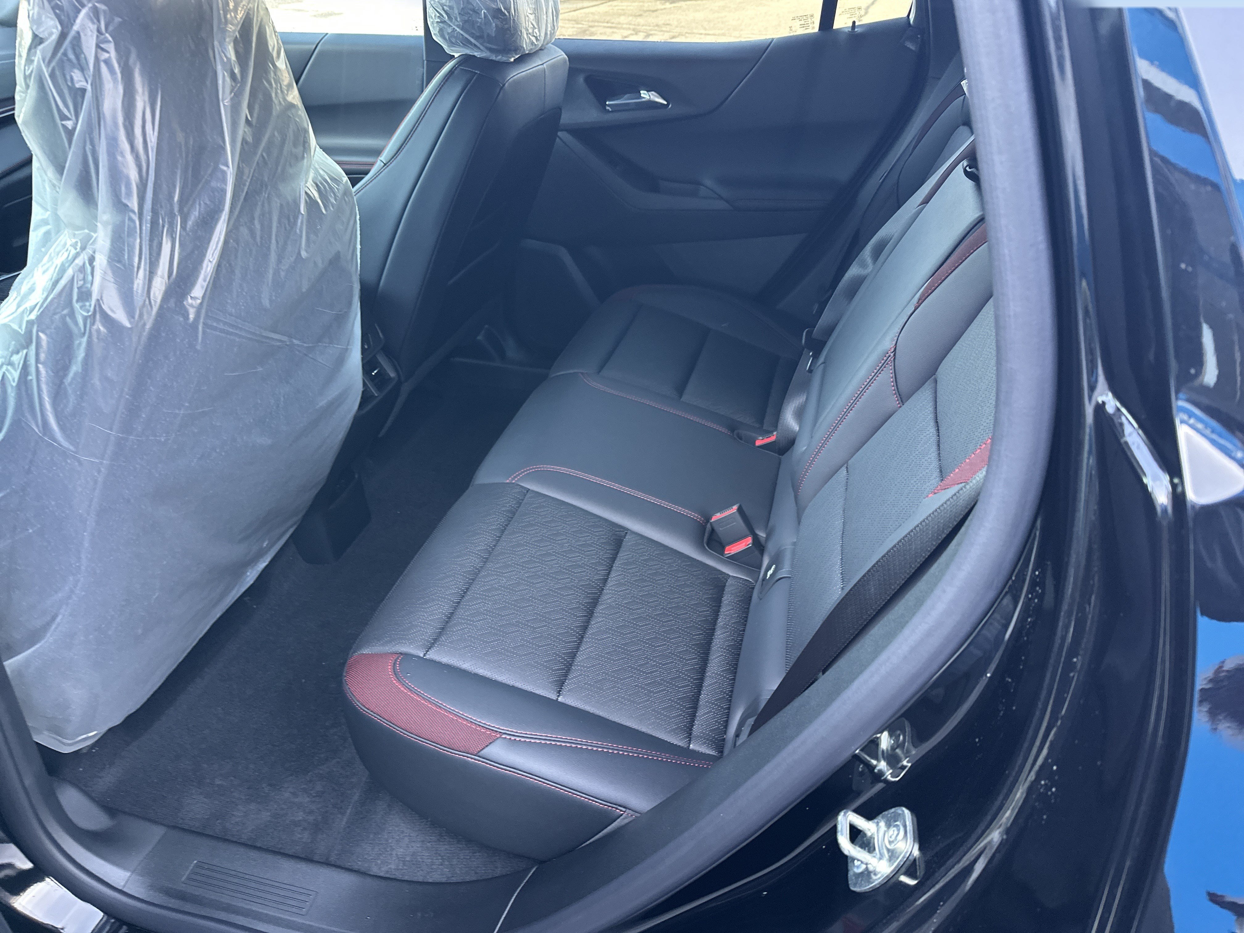 New 2027 Chevrolet Equinox RS w/ Safety and Technology Package AWD/4WD image 7