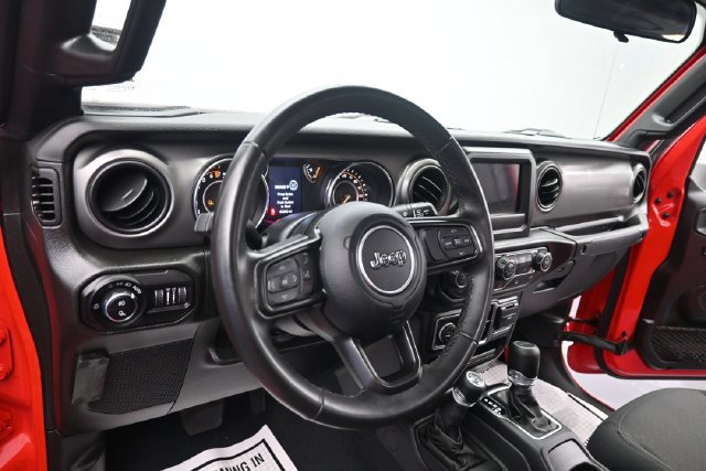 Used 2022 Jeep Gladiator Sport AWD/4WD image 12