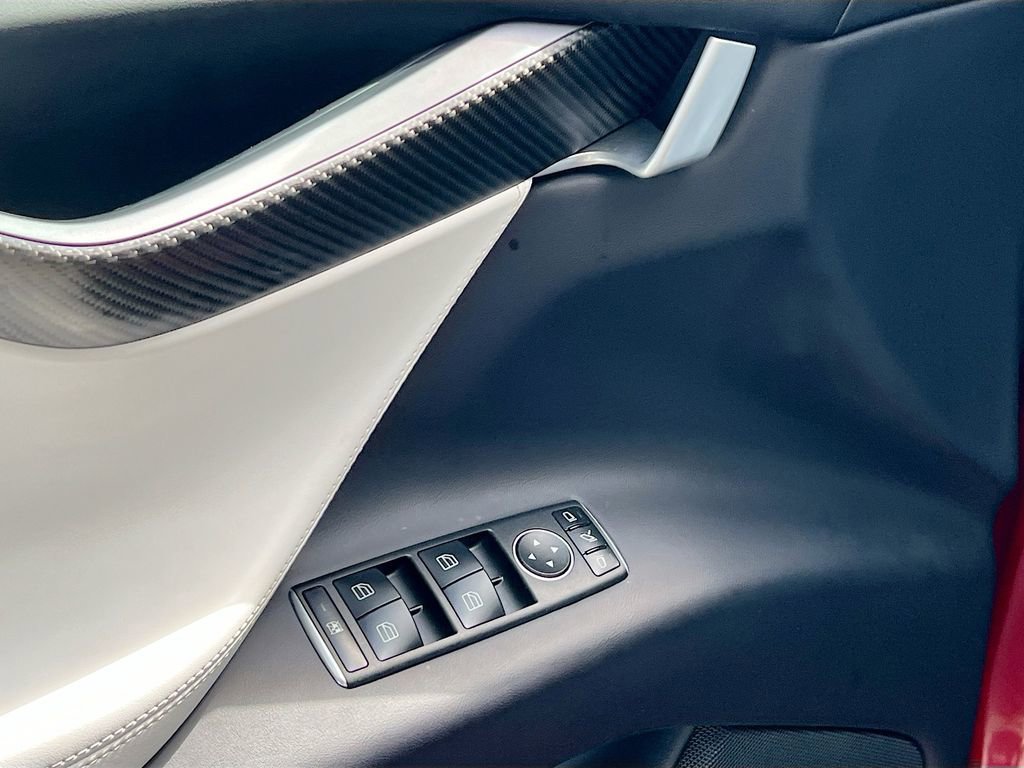 Used 2019 Tesla Model X Performance image 17