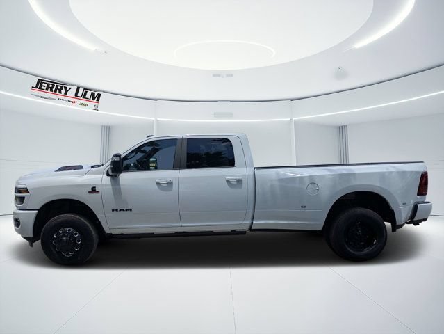 New 2026 RAM 3500 Laramie AWD/4WD image 6
