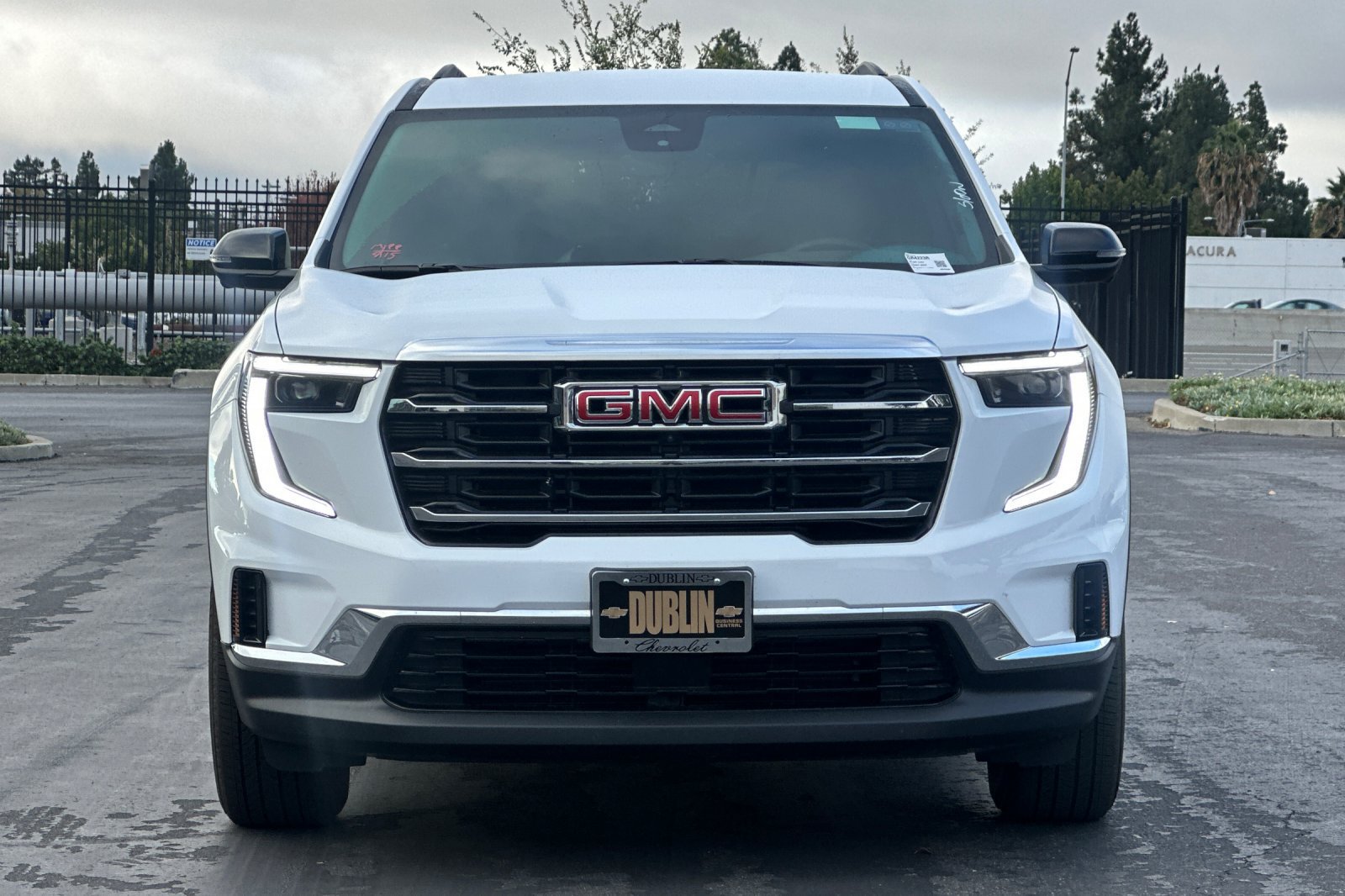 Used 2026 GMC Acadia Elevation FWD image 9