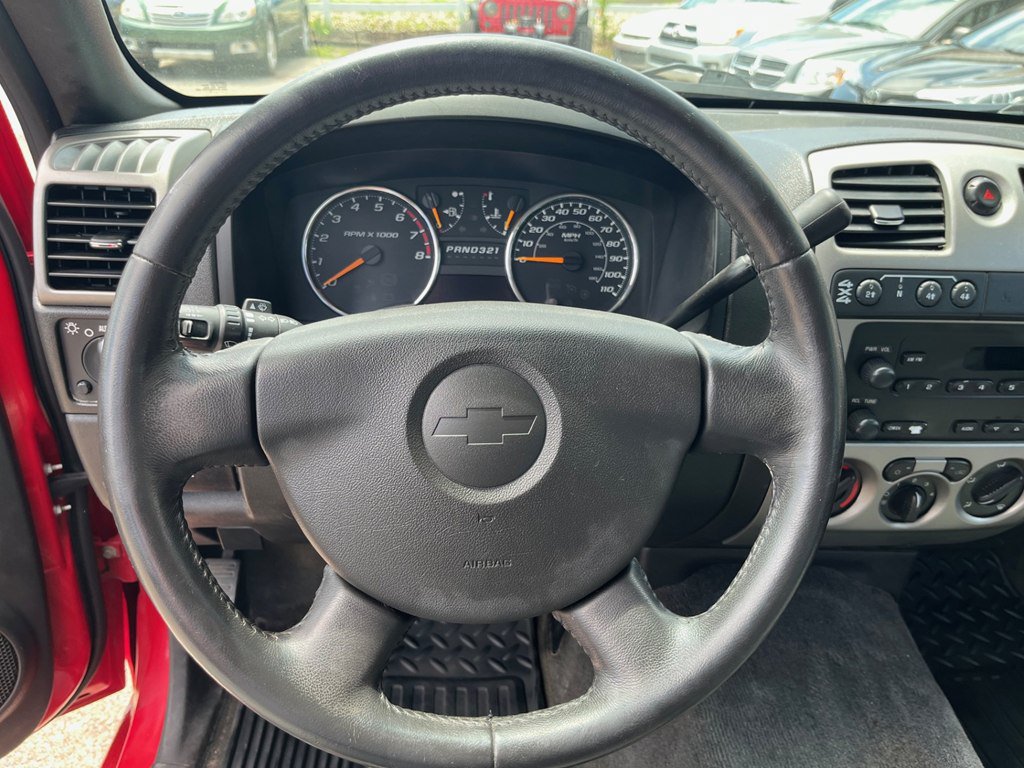 Used 2011 Chevrolet Colorado W/T AWD/4WD image 12