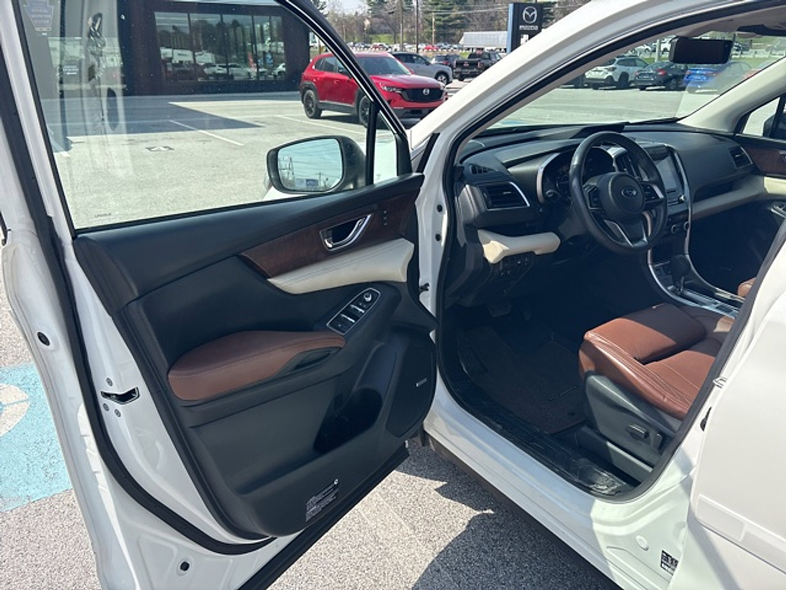 Used 2019 Subaru Ascent Touring w/ Popular Package #2 AWD/4WD image 13