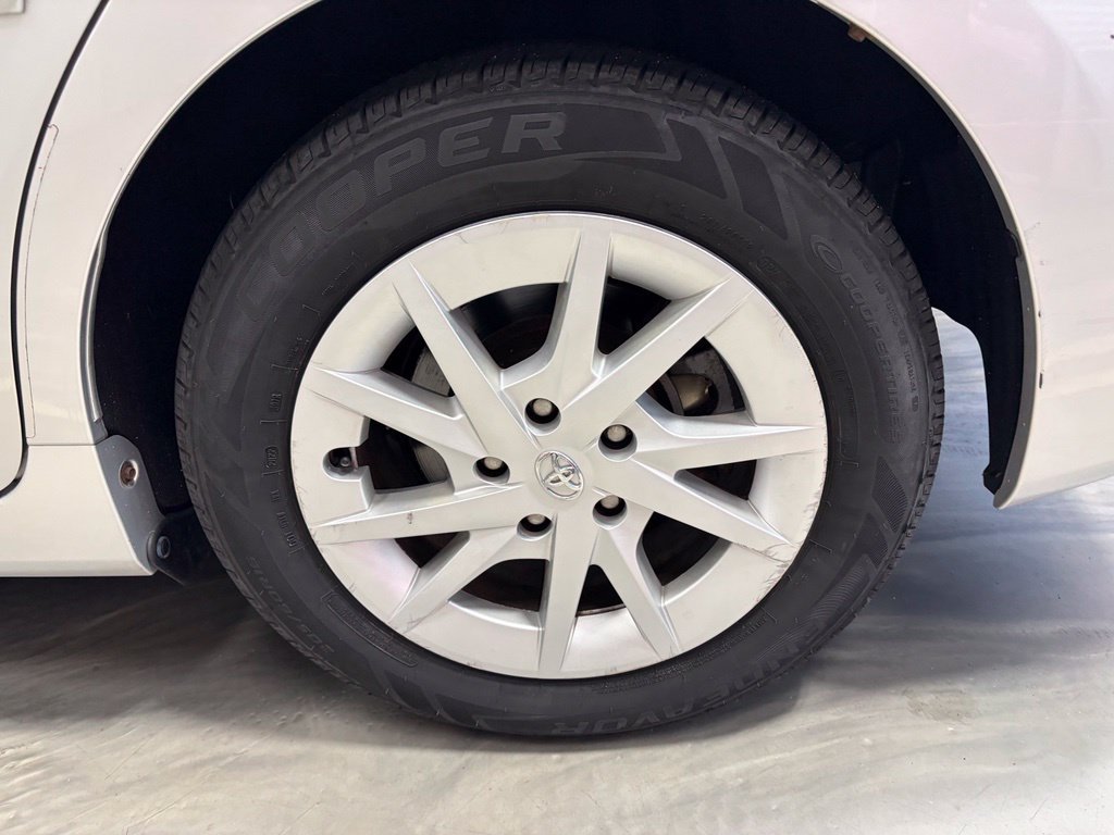 Used 2012 Toyota Prius V Three FWD image 23