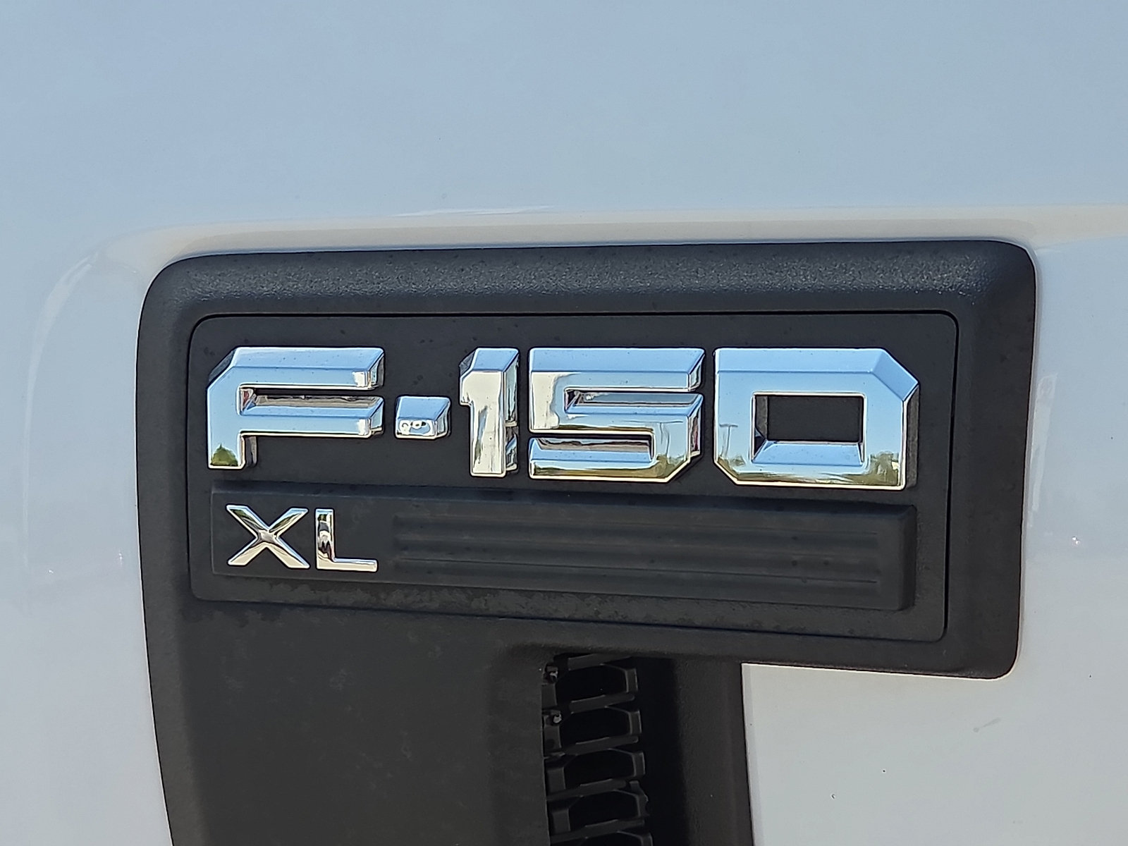 Used 2022 Ford F150 XL w/ Equipment Group 101A High RWD image 7