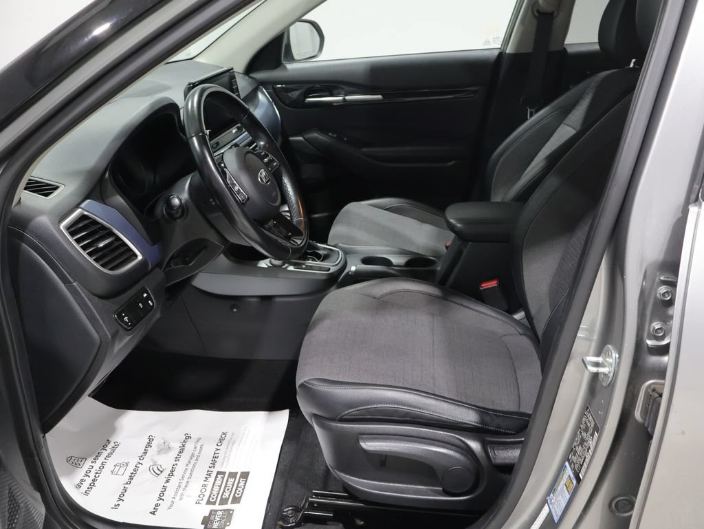 Used 2021 Kia Seltos S AWD/4WD image 9
