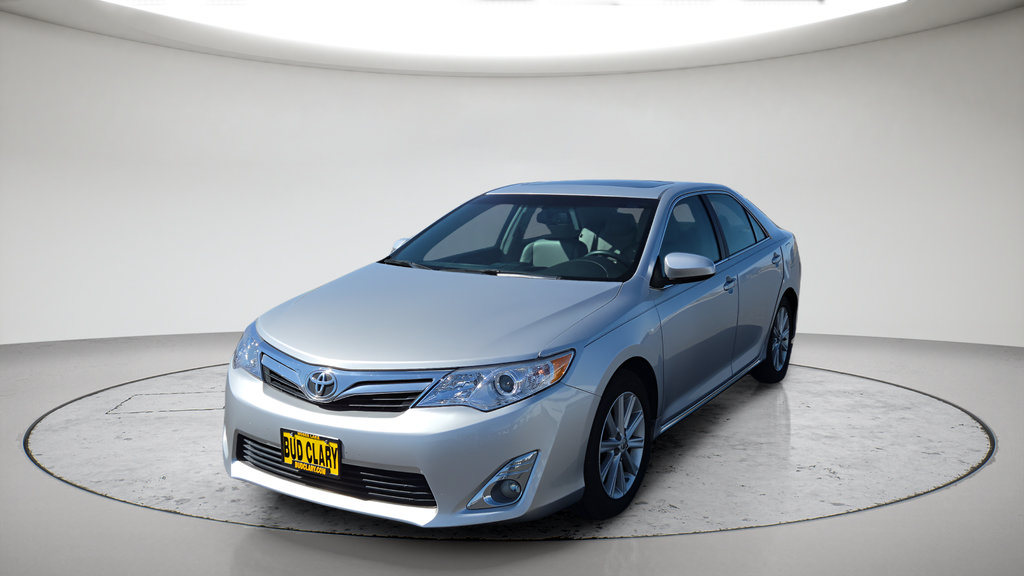 Used 2013 Toyota Camry XLE w/ Leather Pkg FWD image 19