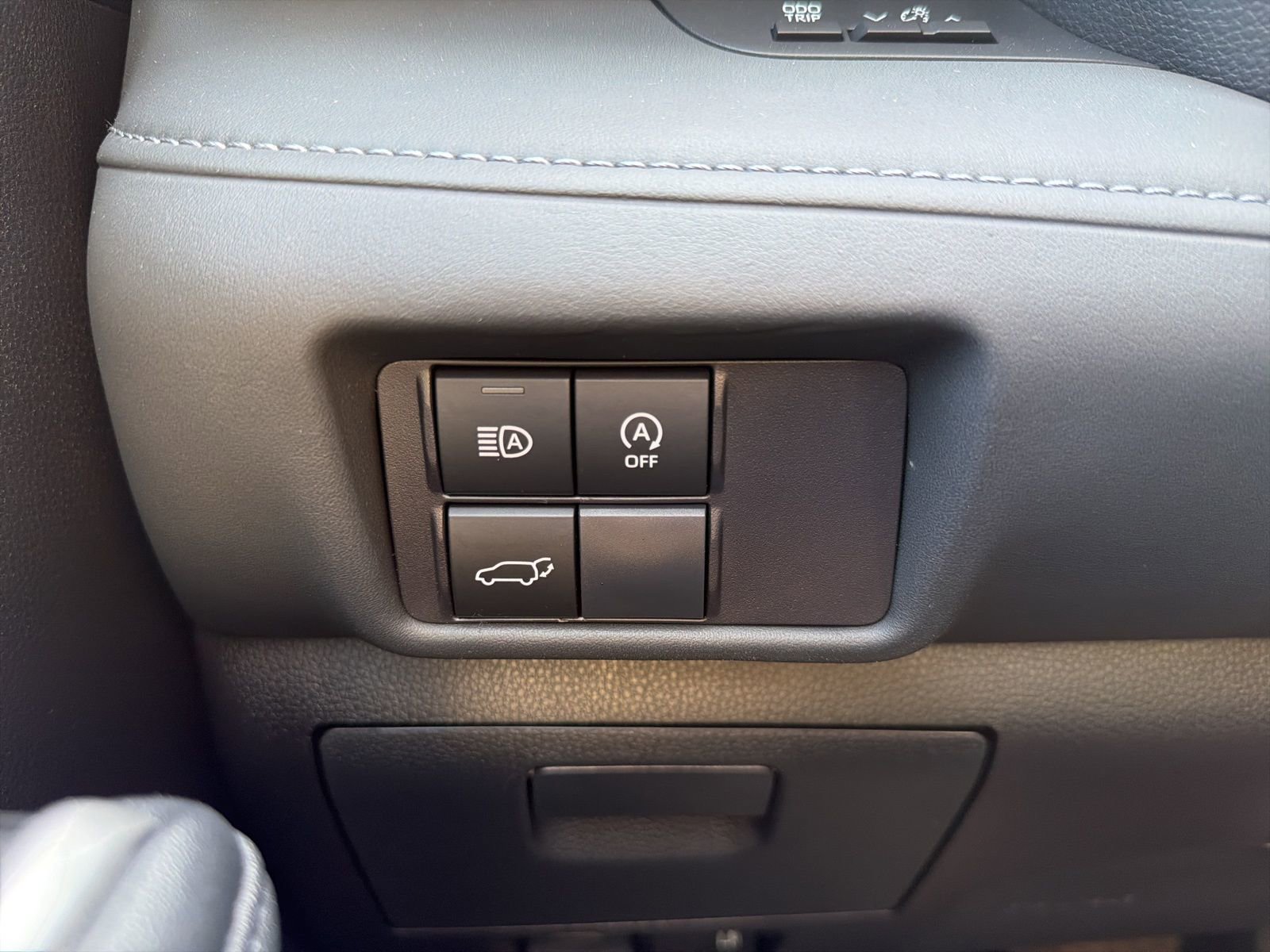 Used 2024 Toyota Highlander LE image 50