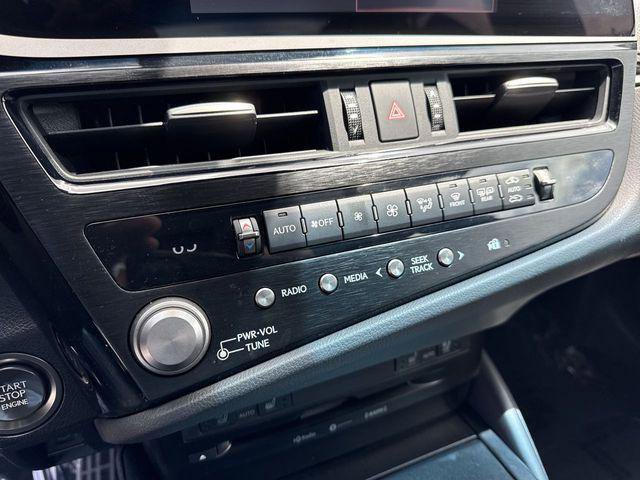 Certified 2022 Lexus ES 350 F Sport w/ Accessory Package 2 FWD image 19