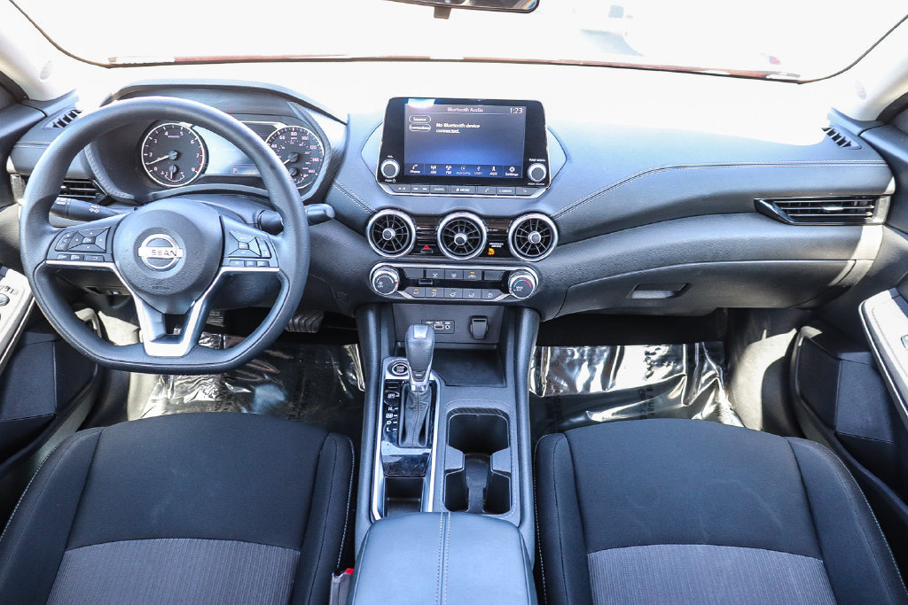 Used 2023 Nissan Sentra SV FWD image 9