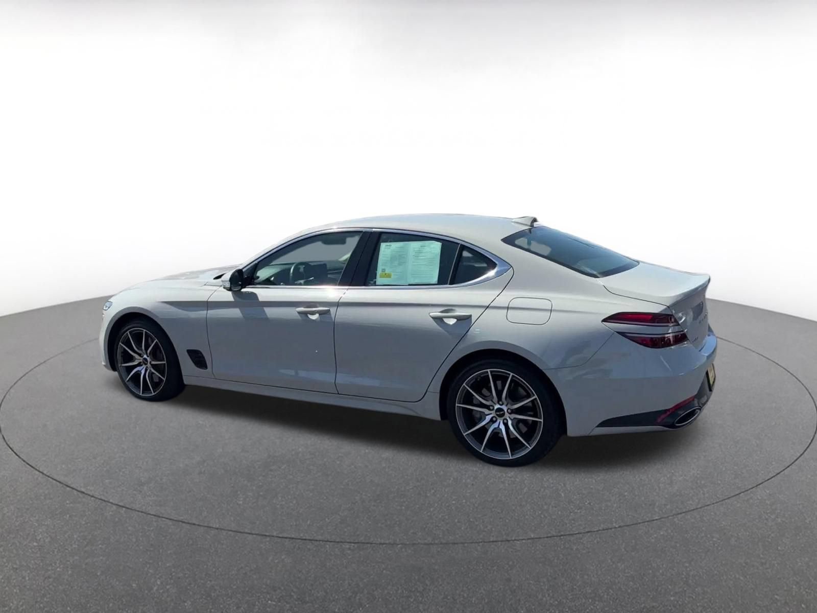Used 2026 Genesis G70 2.5T RWD image 9