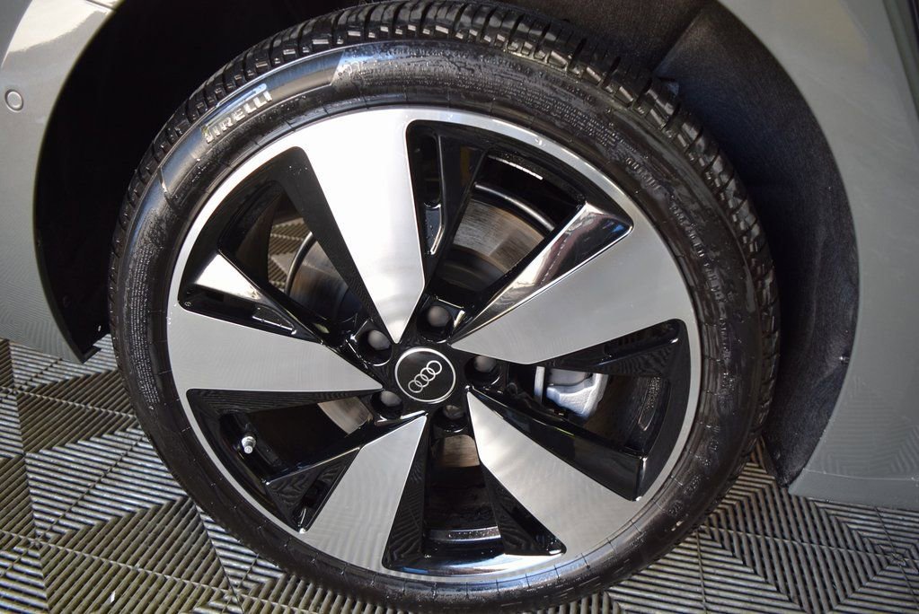 New 2025 Audi A5 2.0T Prestige image 12