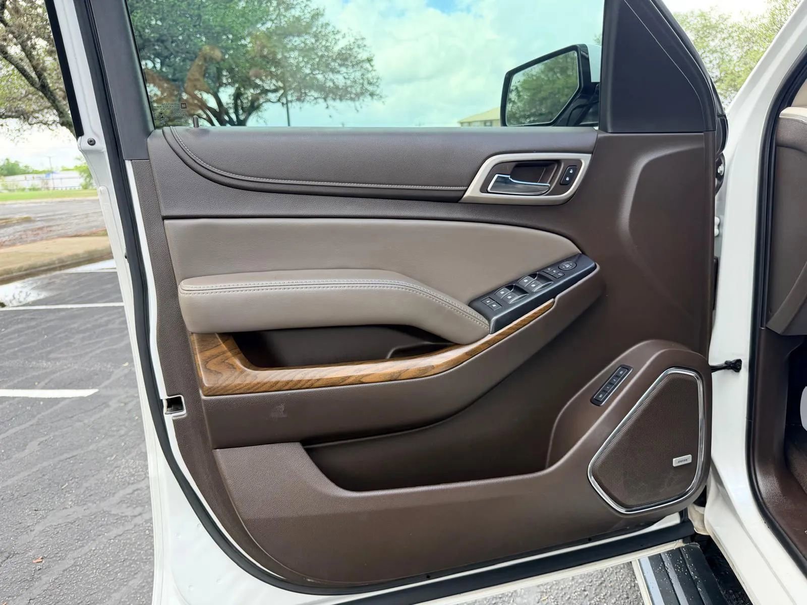 Used 2019 GMC Yukon XL Denali w/ Denali Ultimate Package RWD image 12