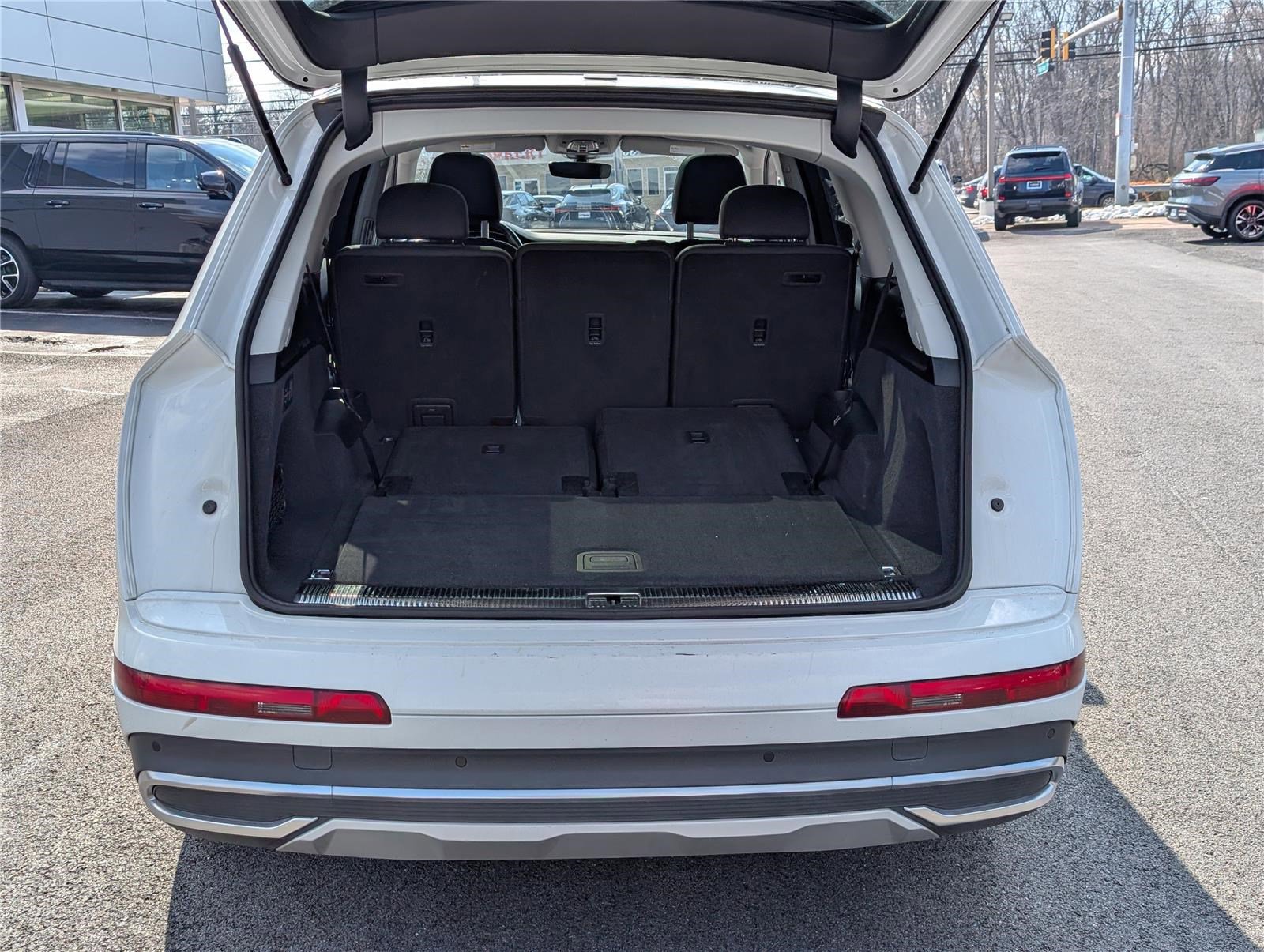 Used 2024 Audi Q7 3.0T Premium Plus image 14