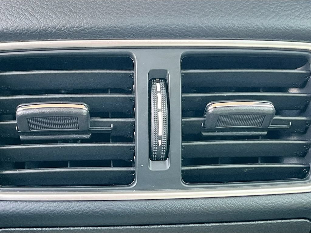 Used 2022 INFINITI Q50 Luxe w/ Cargo Package RWD image 27