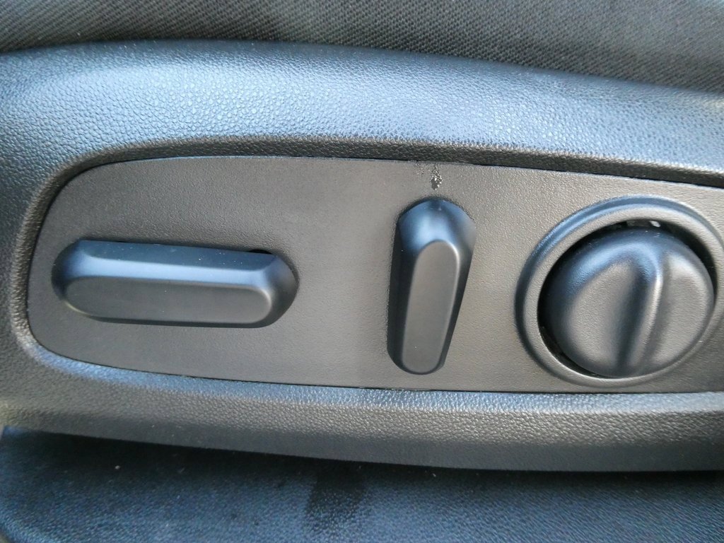 Certified 2022 GMC Terrain SLE w/ Driver Convenience Package image 22