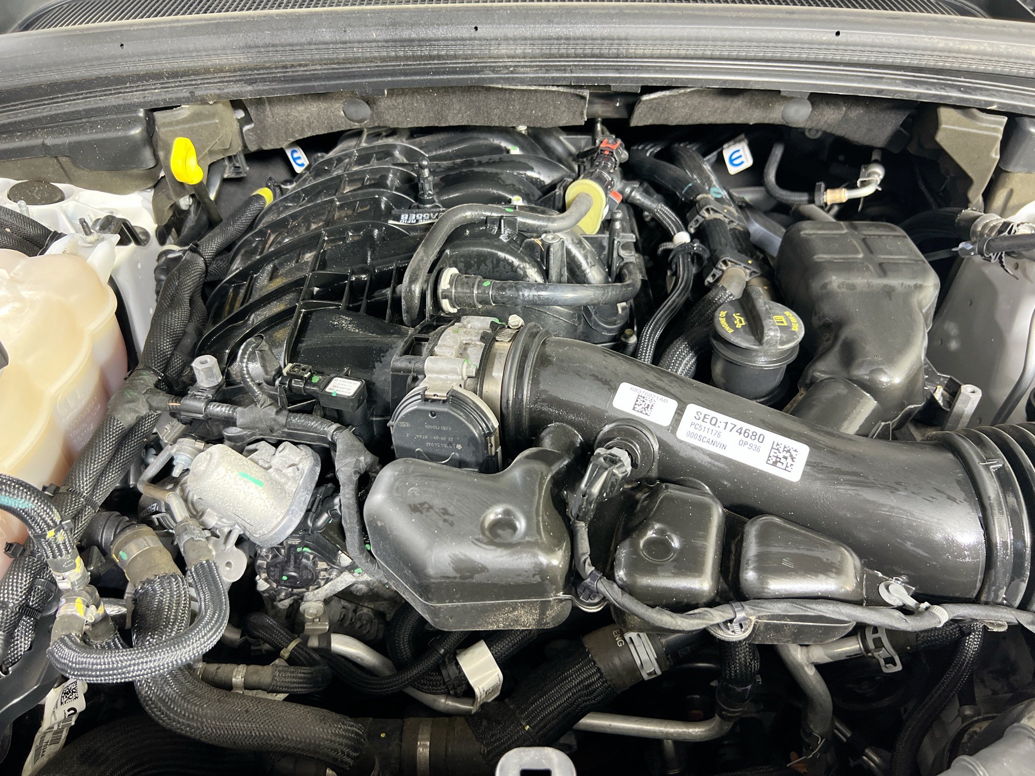 Used 2023 Jeep Grand Cherokee Limited AWD/4WD image 29