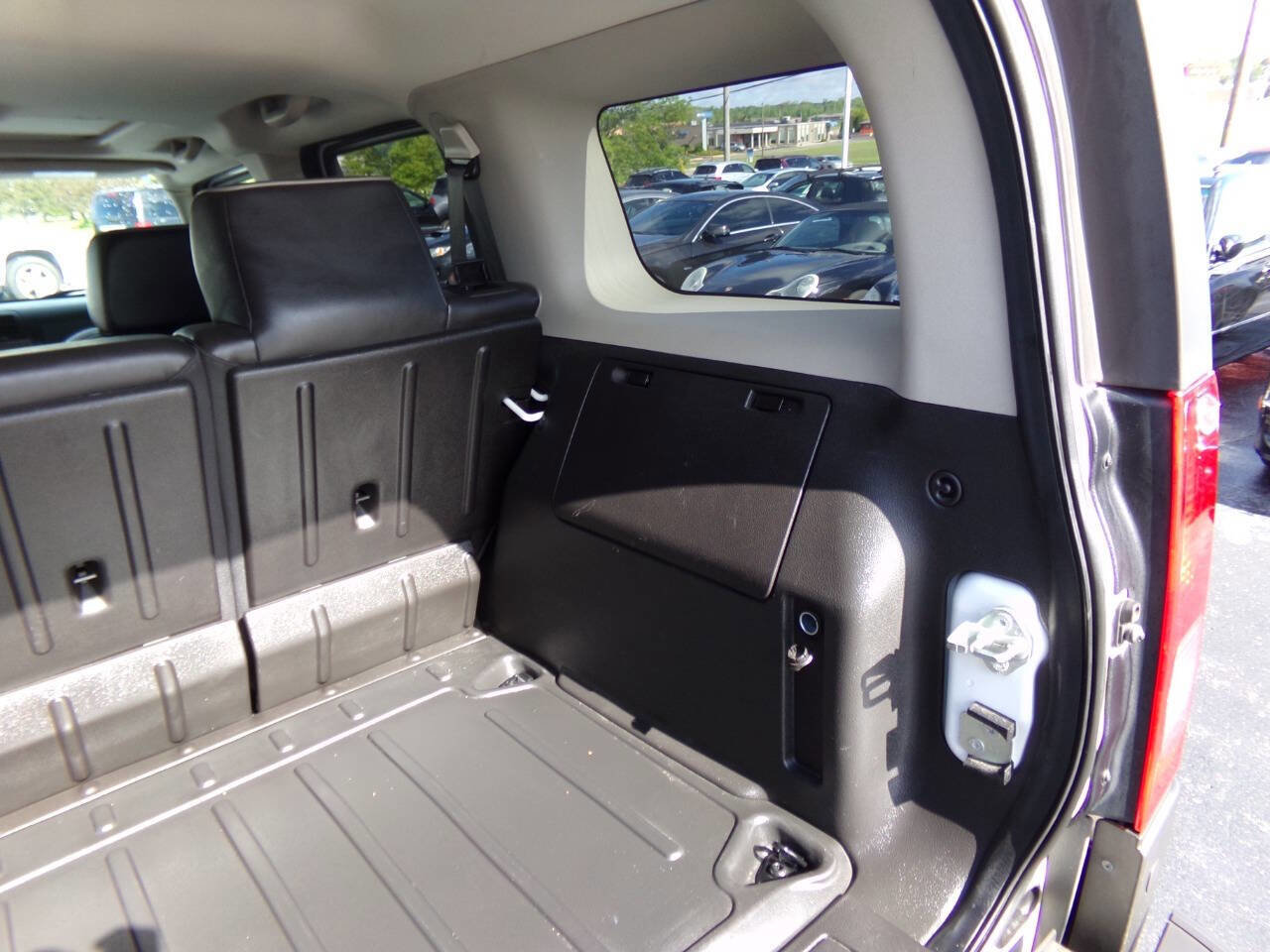 Used 2009 HUMMER H3 Luxury AWD/4WD image 18